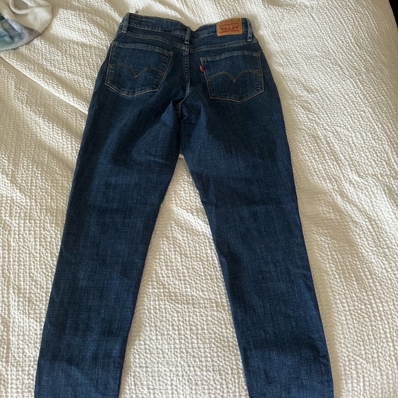 Jeans - Picture 2 of 2